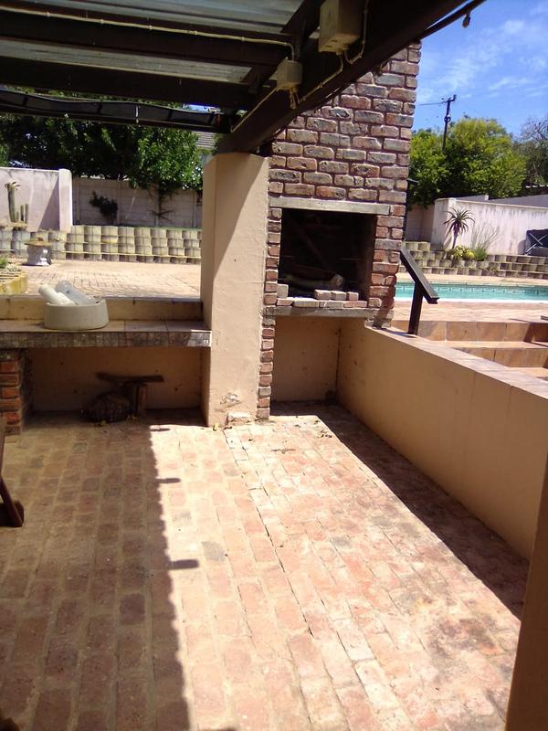 2 Bedroom Property for Sale in Albertinia Western Cape